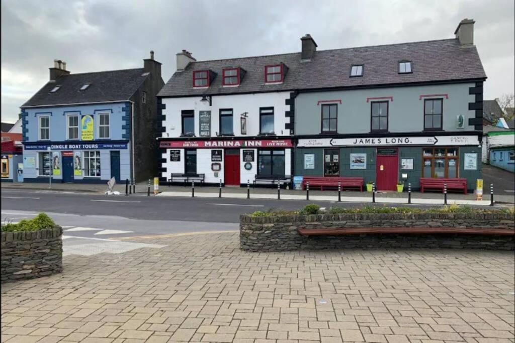 Centre Of Dingle Town - Luxury Holiday Apartment ภายนอก รูปภาพ